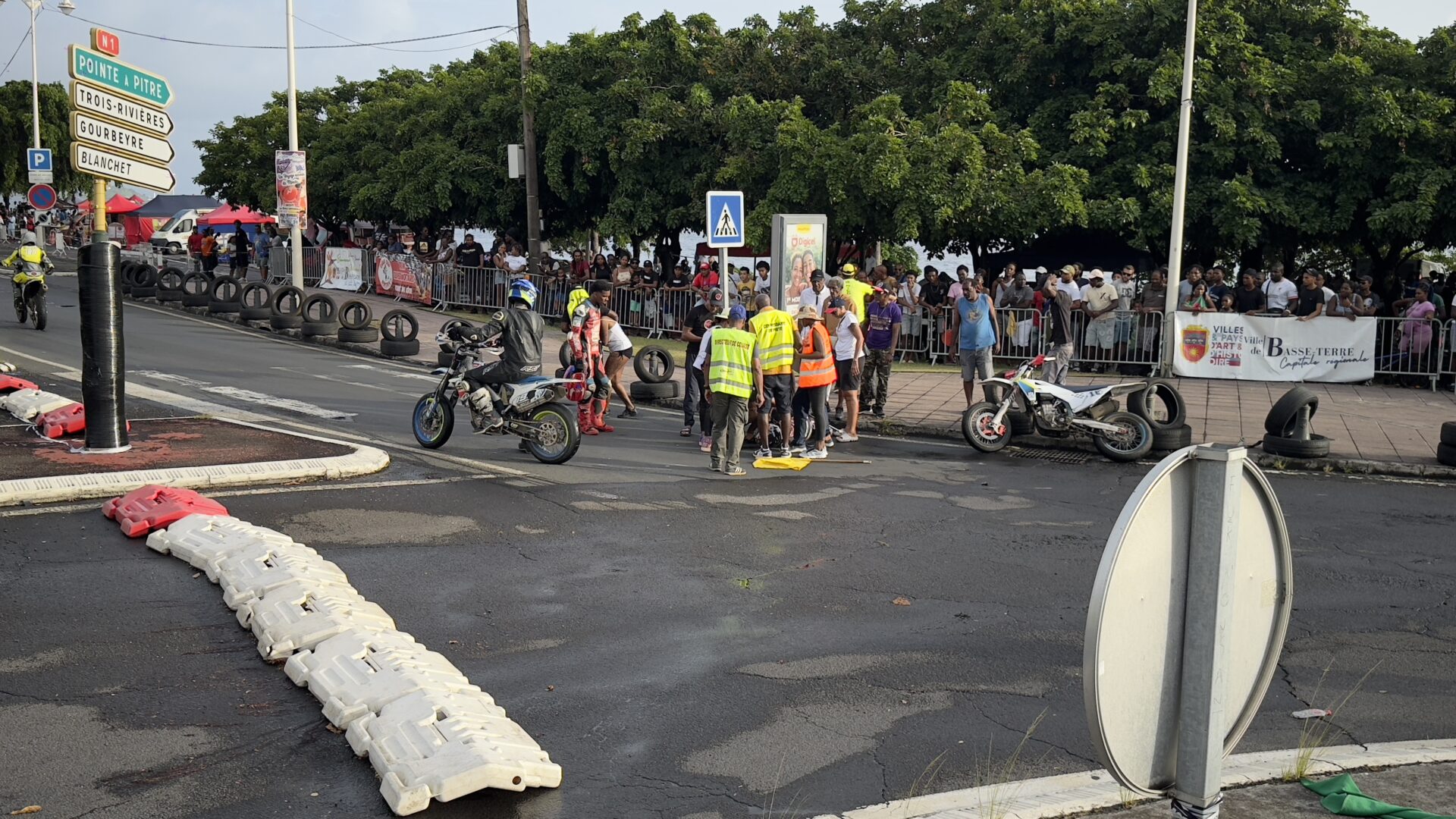 Accident lors du Grand Prix Départemental de Super Motard à Basse-Terre